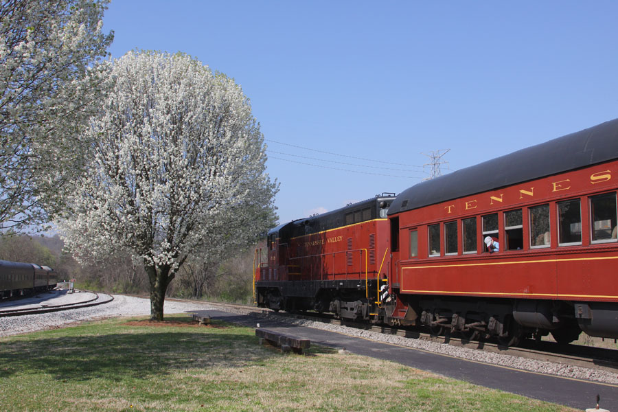Engine & Coach