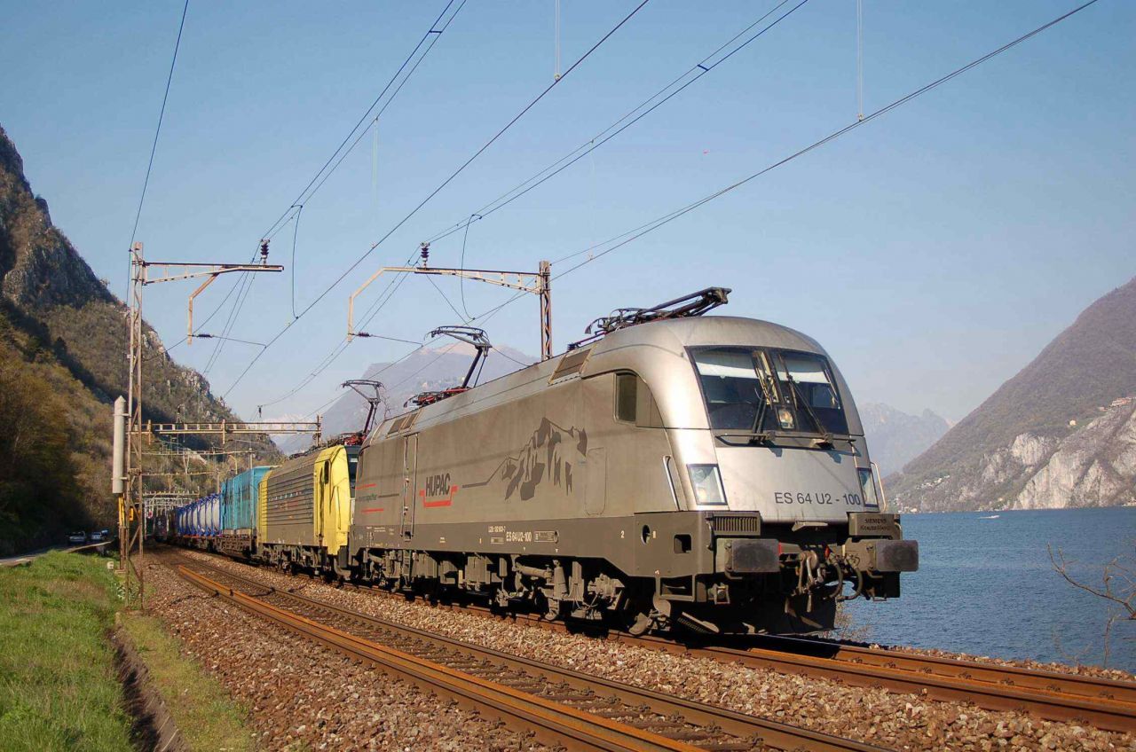 ES 64 U2 100 at the Gotthard