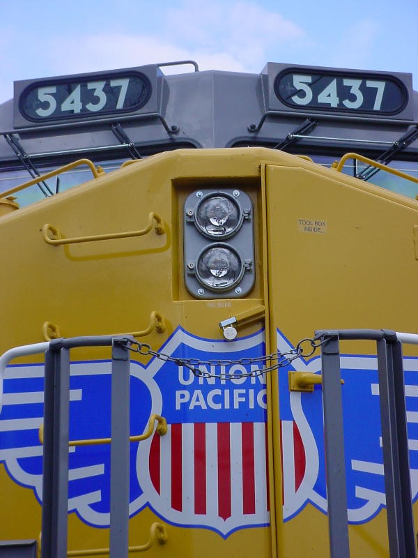 es44ac head up close