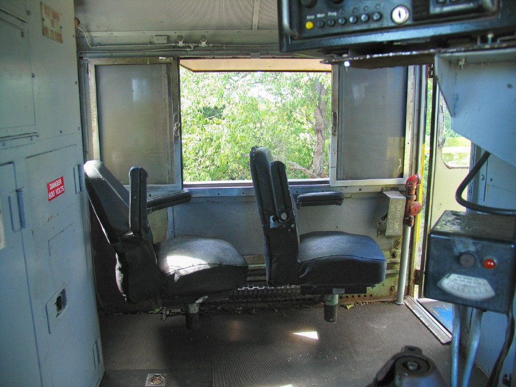 Ex-Chessie System #6142 interior
