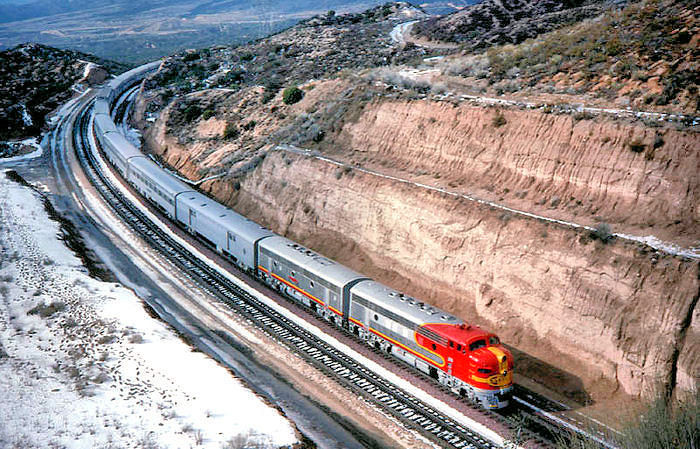 Former Santa Fe F7A #347C leads promotional movie special 1989