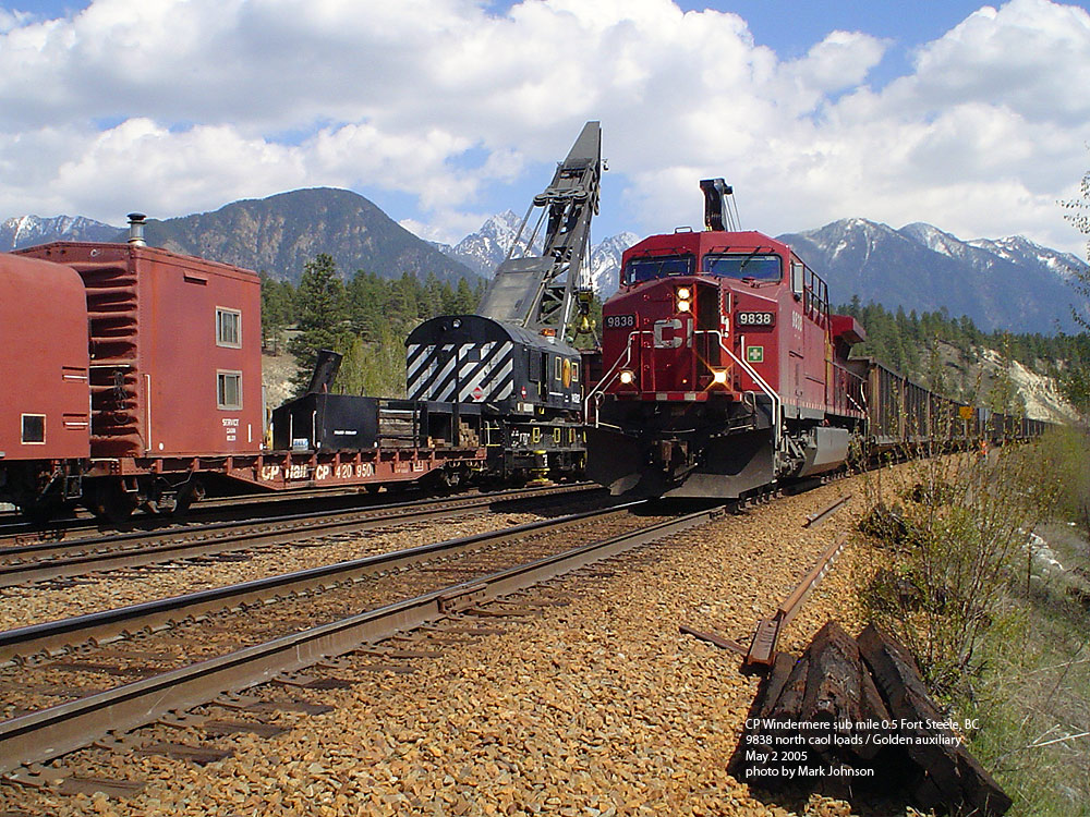 fortsteele-gldn-aux-050502