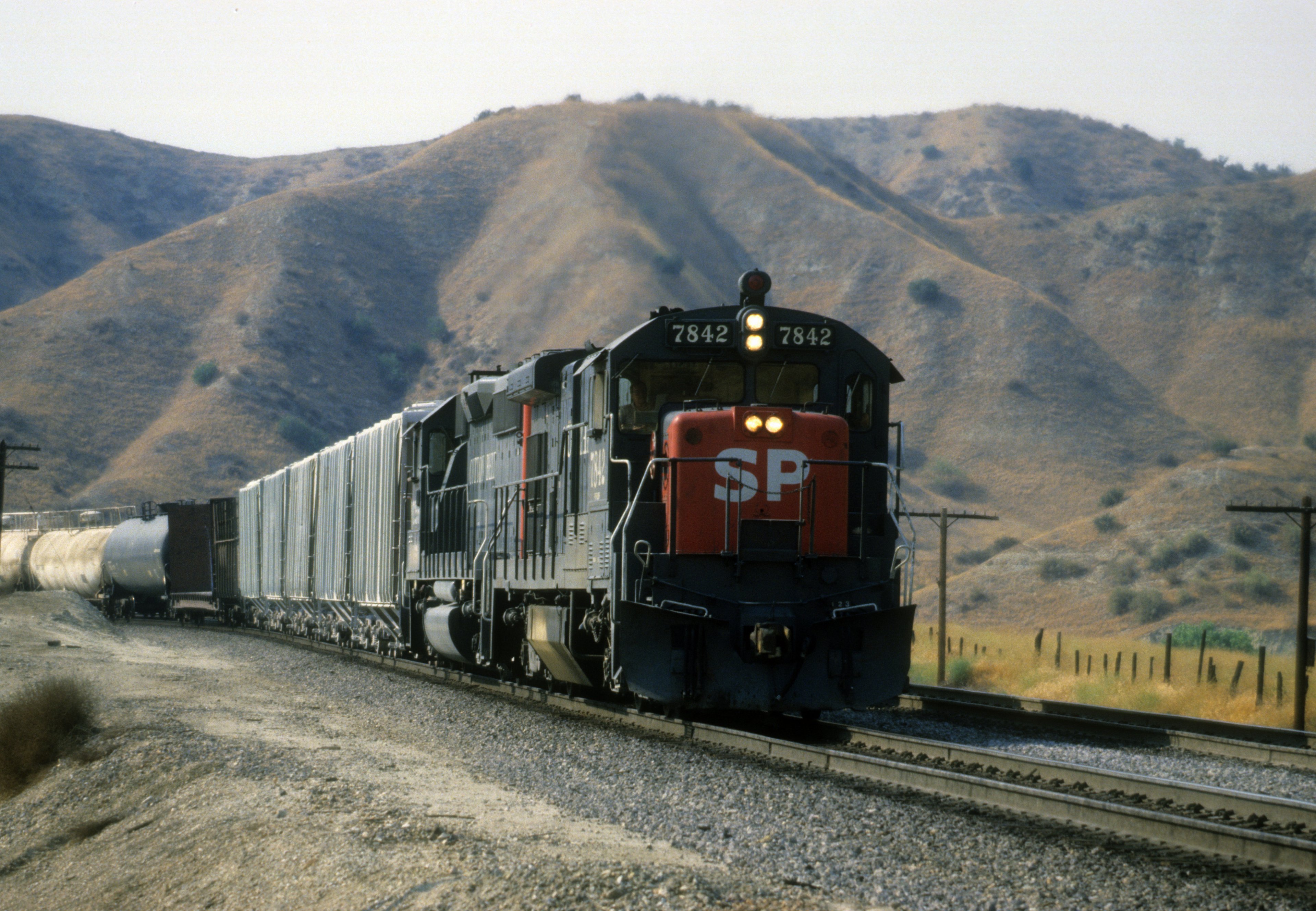GE B30