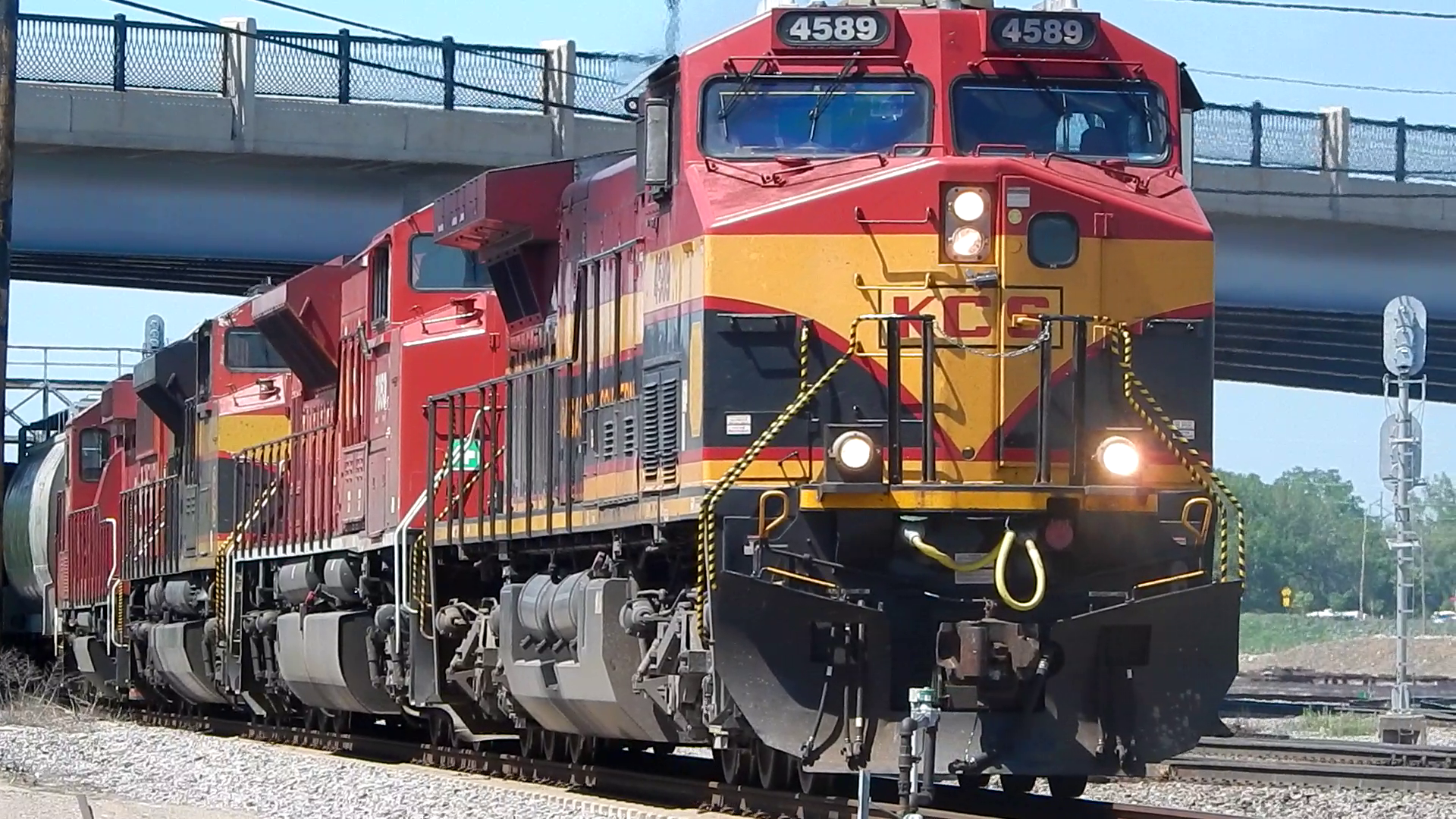 GE Dash 9