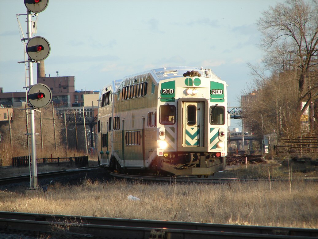GO 157 at West Toronto