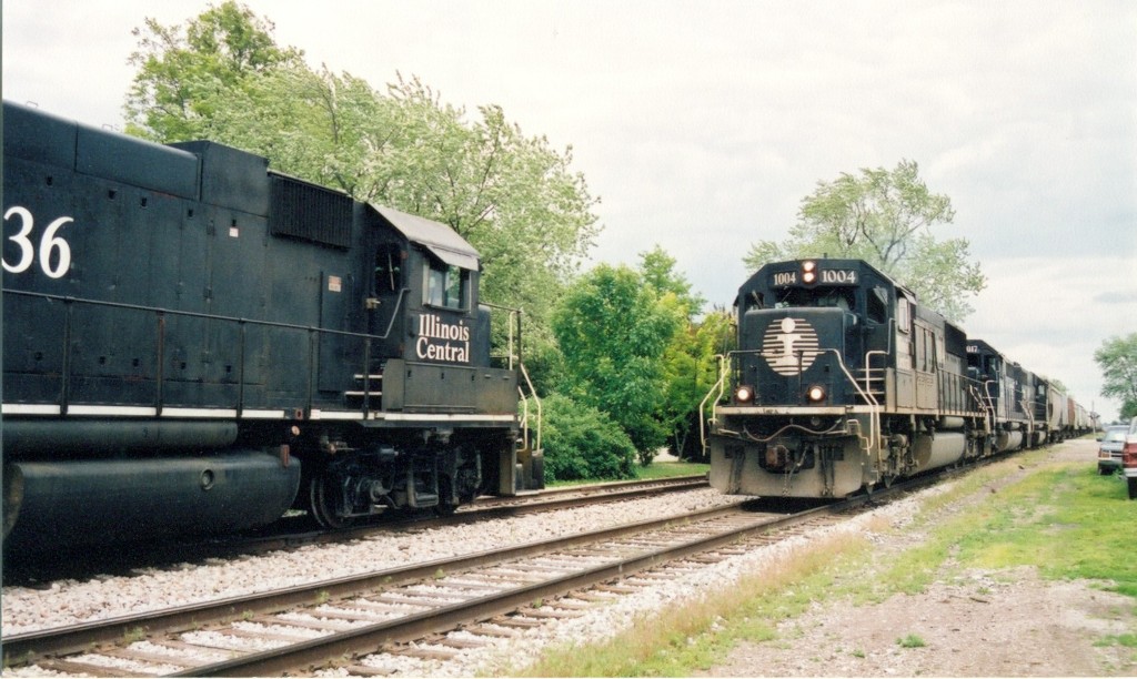 GP38 9636 in the hole for empty grain train
