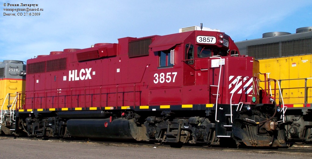 HLCX 3857 GP38-2