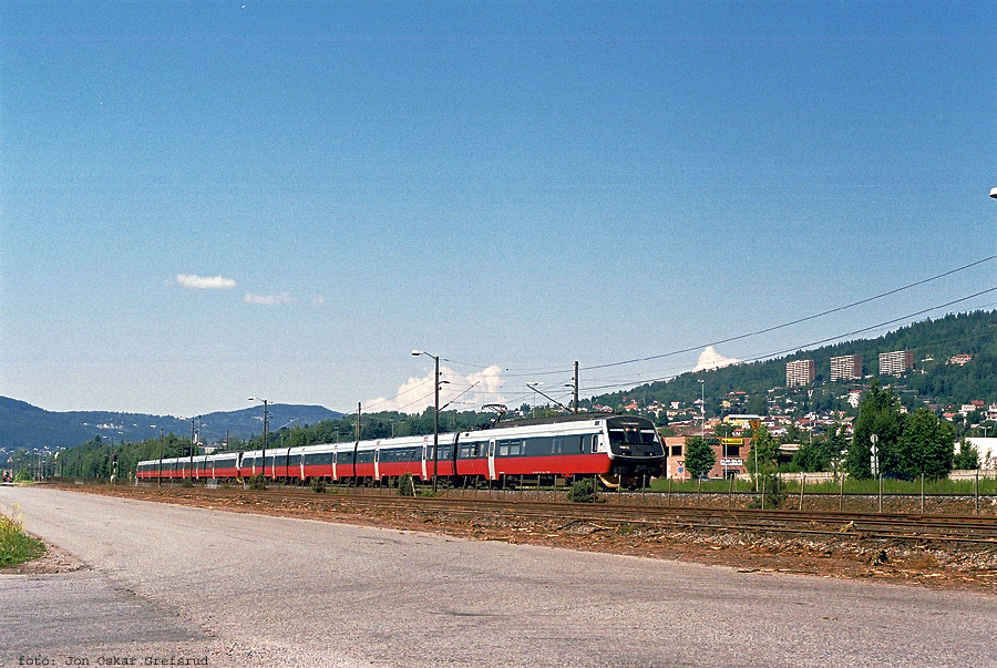 Hunting locomotives