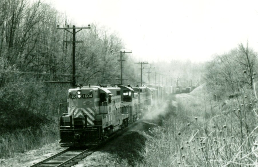 Illinois Terminal Northbound out of E. Peoria Il