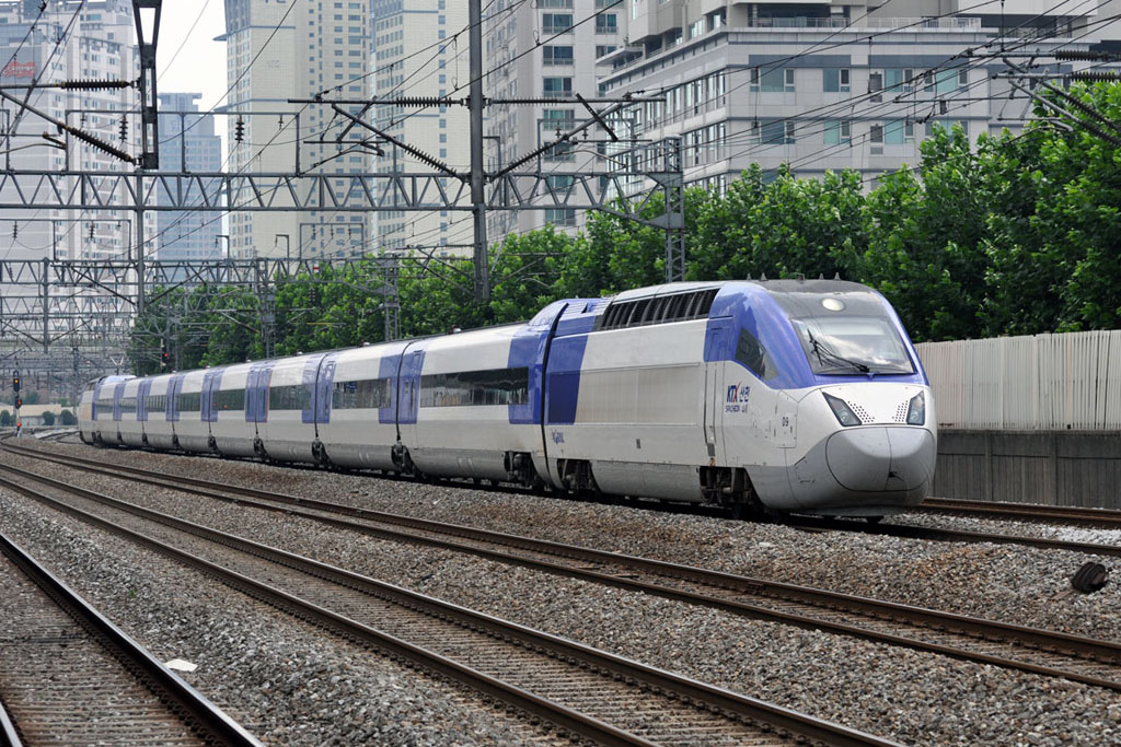 KORAIL series KTX-2 on Gyeongbu line