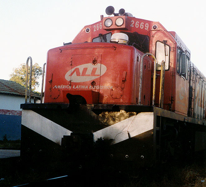 Locomotives in Mayrink 46