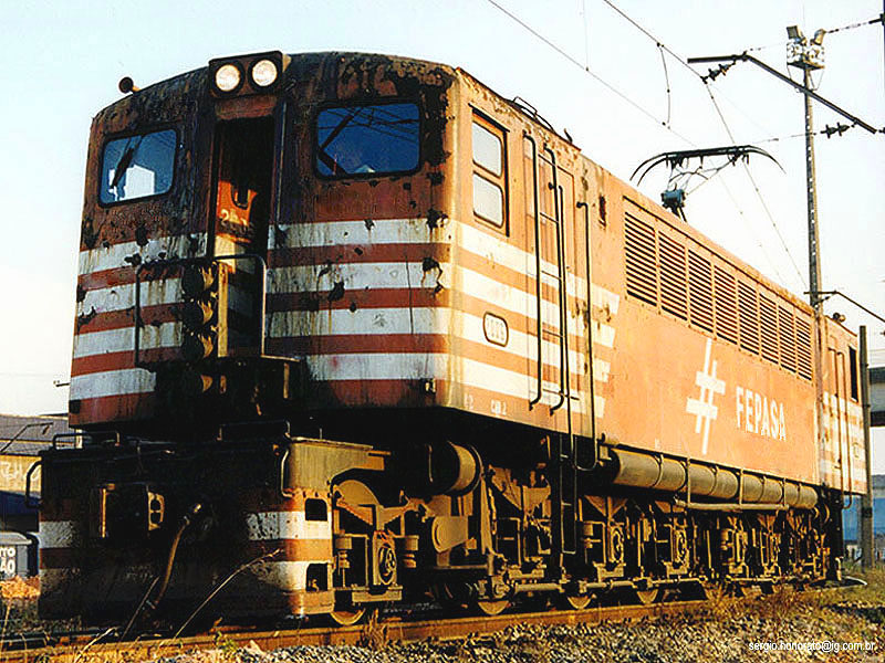 Locomotives in Mayrink 68