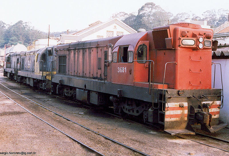 Locomotives in Mayrink 9