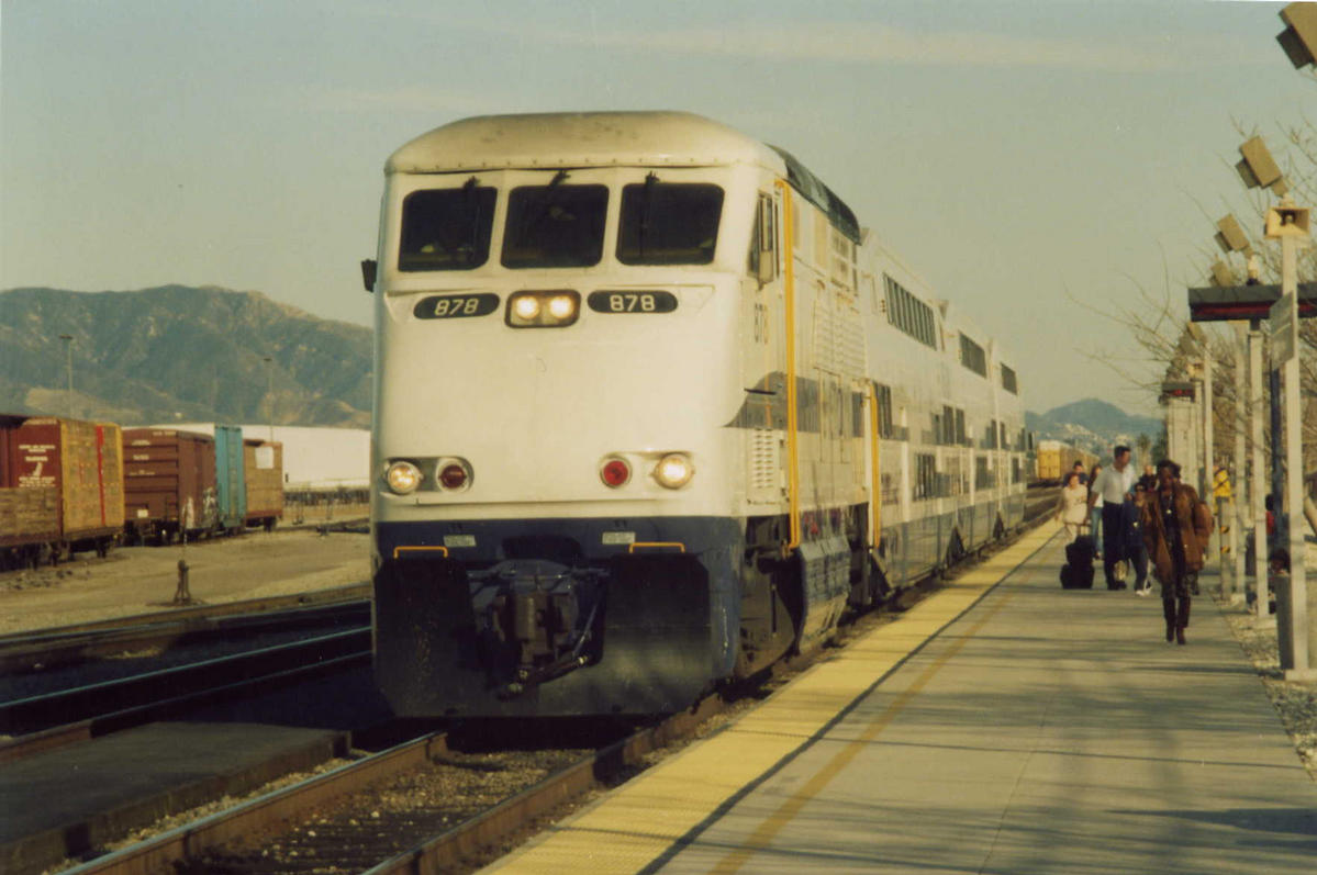 Metrolink 878