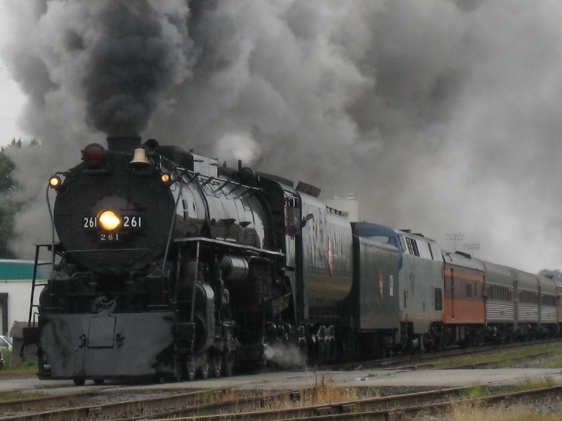 Milw 261 Departing Winona
