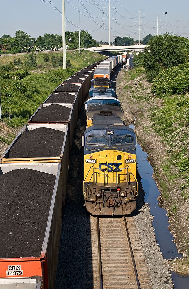 Mixed Freight CSX Shortline Brooklyn Heights Ohio