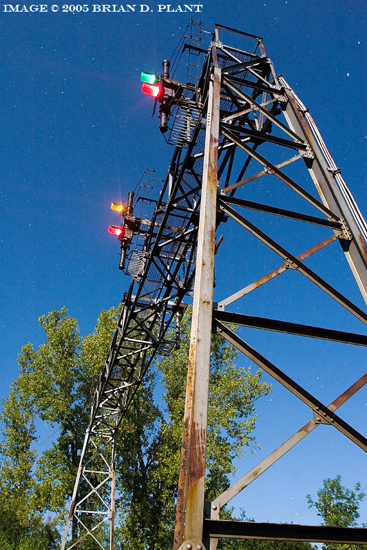 moonlitsignalbridgesavannah