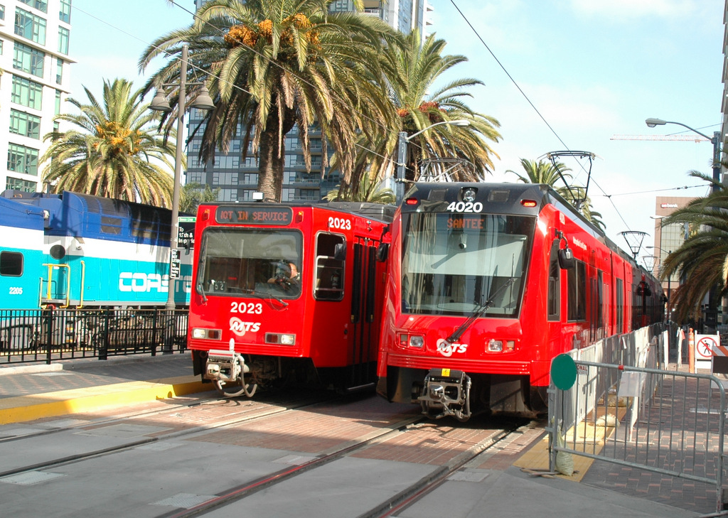 MTS LRVs at SAN
