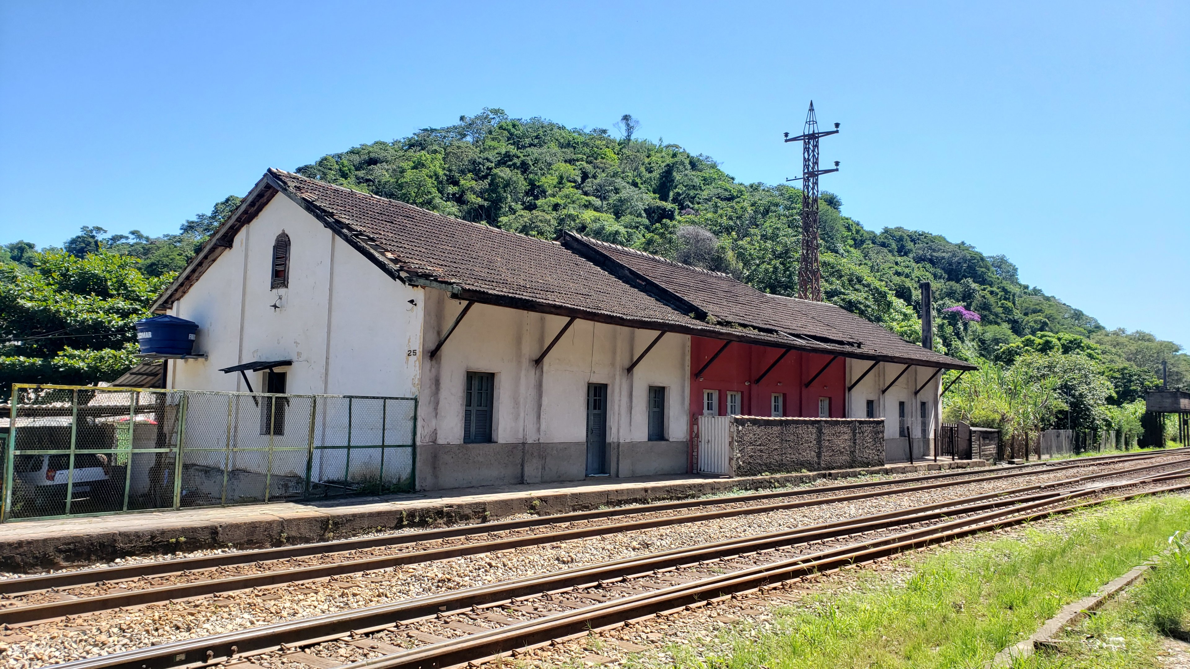 Neri Ferreira station