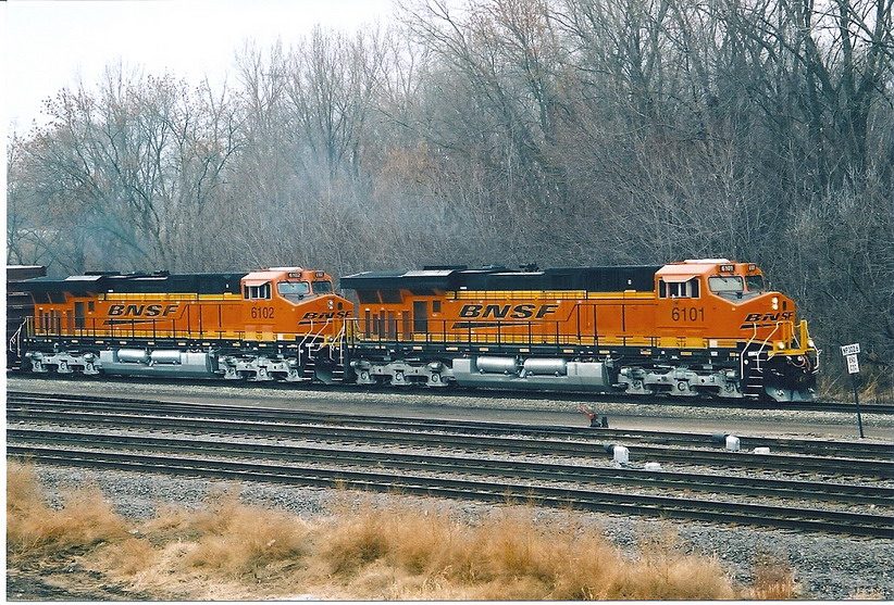 New BNSF 6101 & 6102
