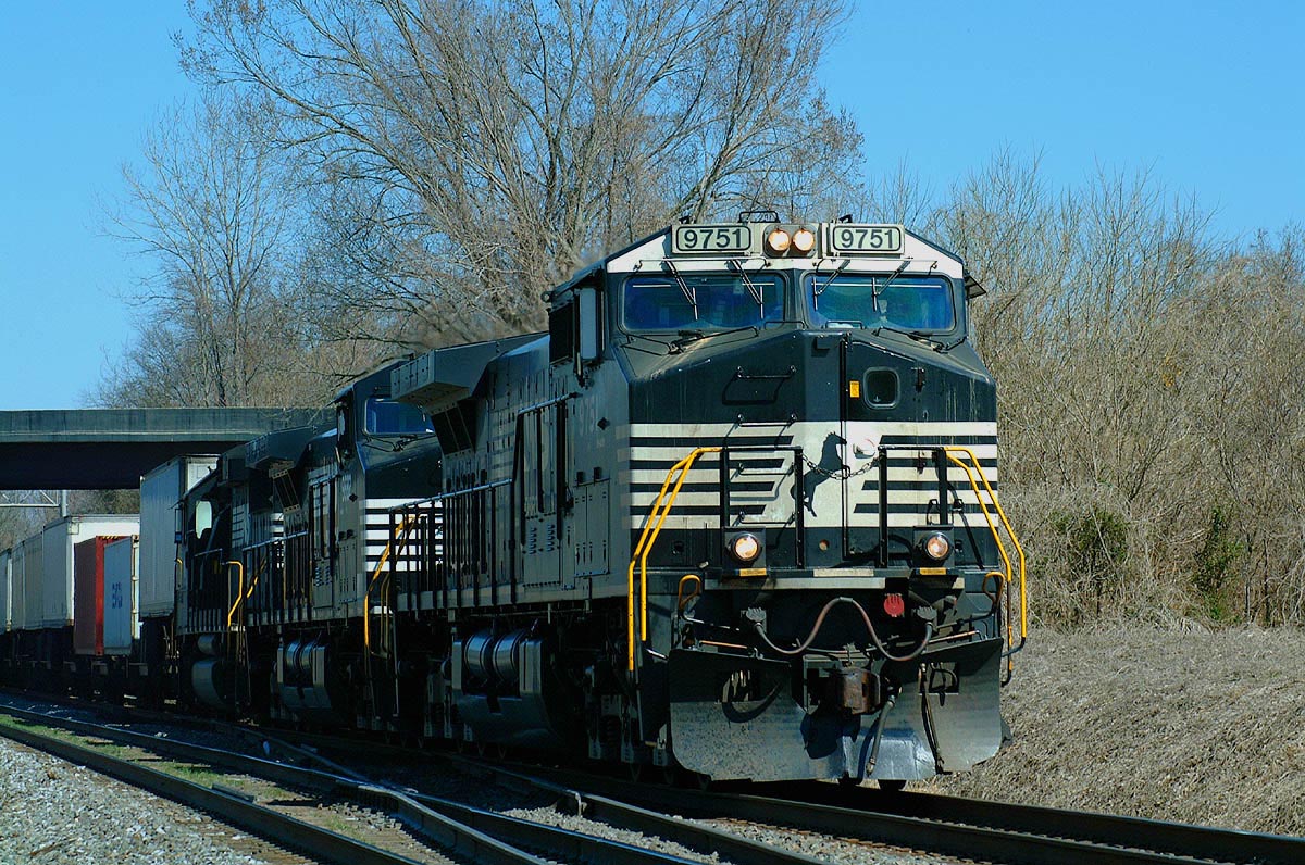 NS 213