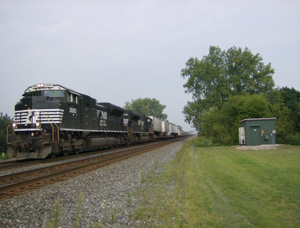 NS 2680 2778 e/b Delta OH Sep 7 2007