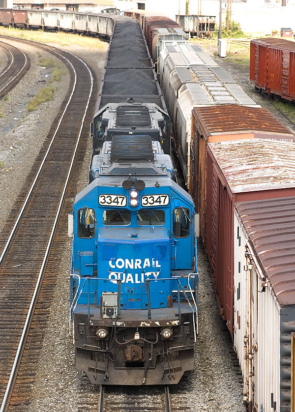 NS 3347 (Ex-Conrail 6389) lends a hand