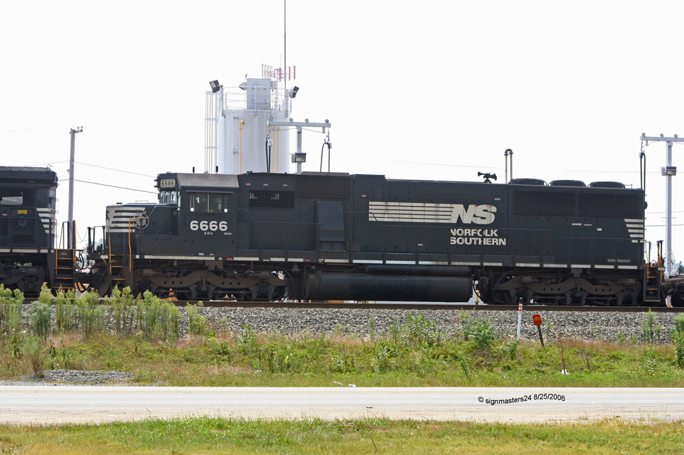 NS #6666 refueling Elkhart, IN