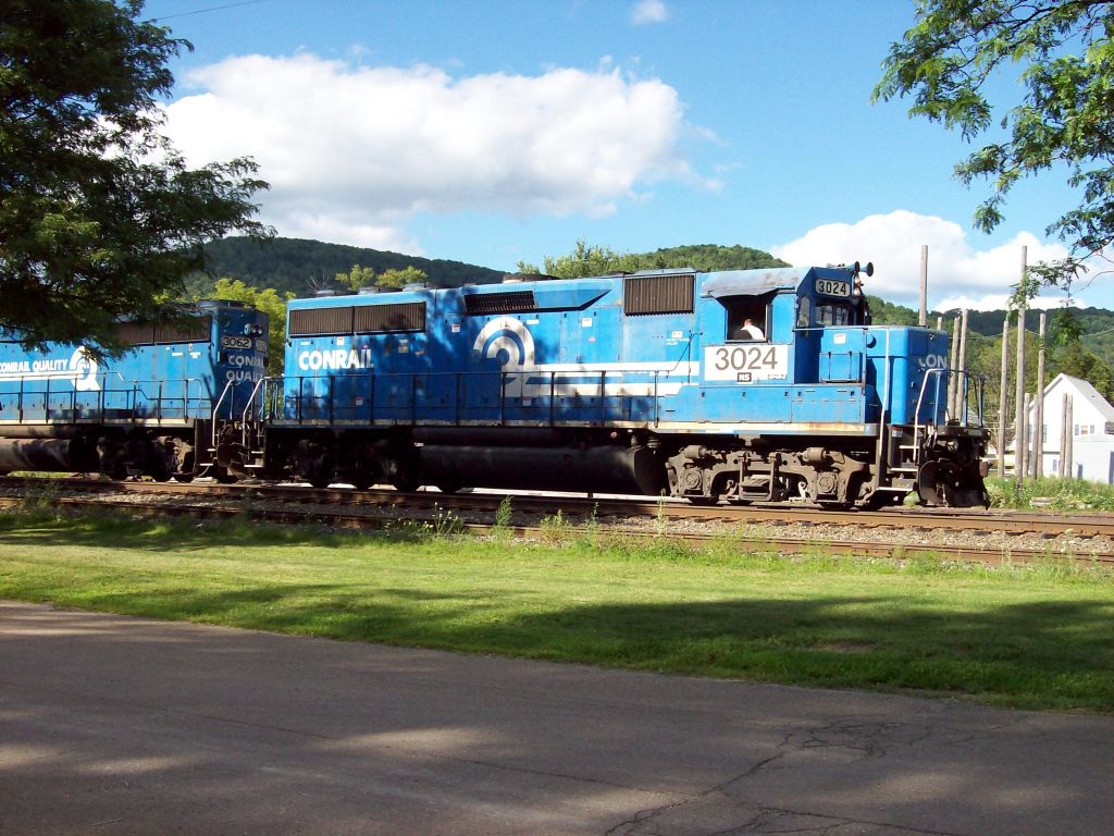 NS/CR GP 40-2 3024