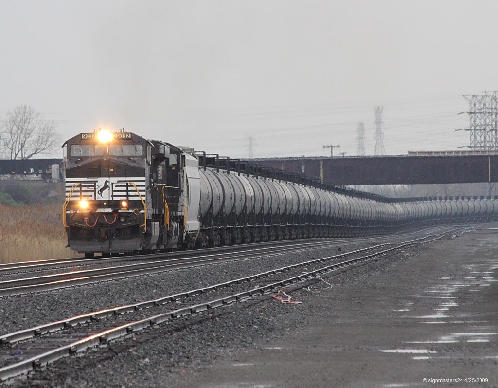 NS EB train 68Q Pine Jct