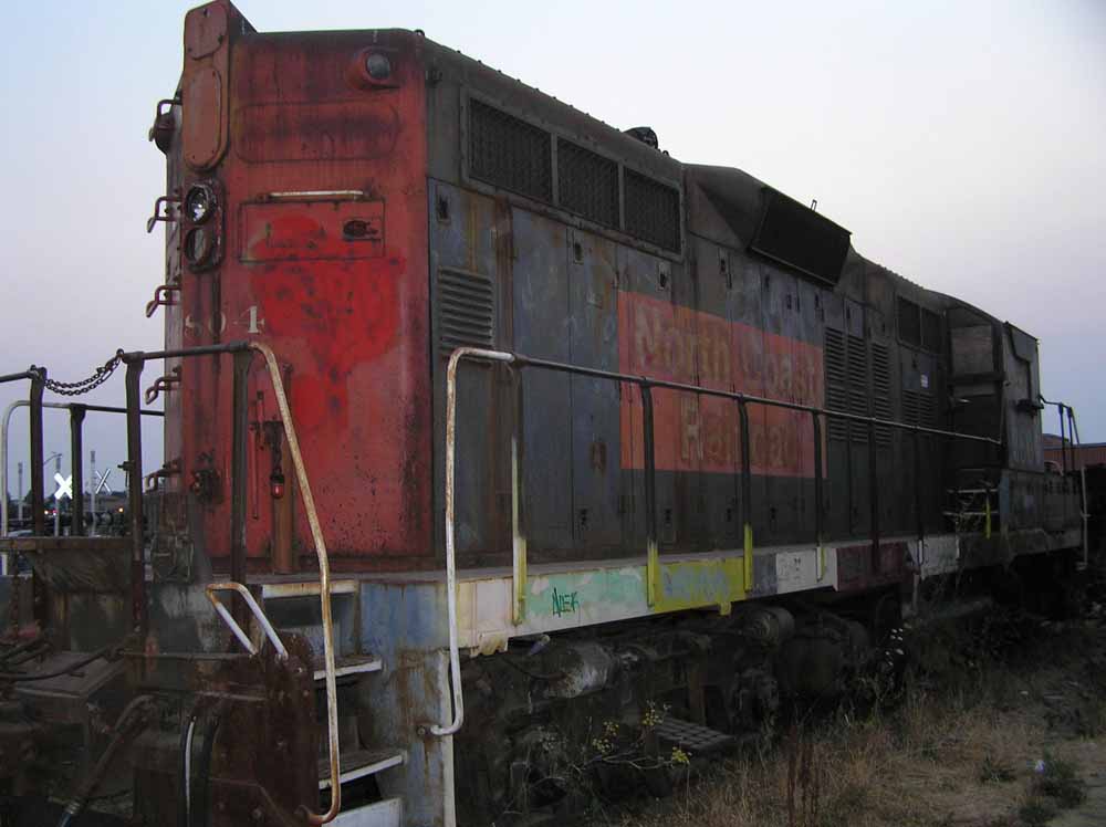 OLD NWP AND NC RR GP-9 LOCOMOTIVE #3804