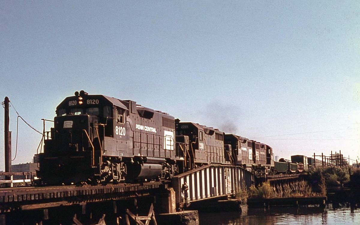 Penn-Central 8120