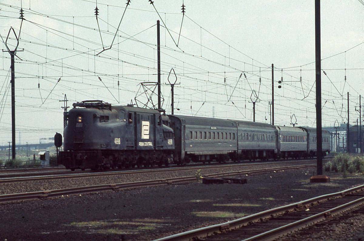 Penn-Central GG-1 4898