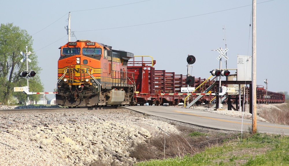 Rail Train on the Hannibal Sub
