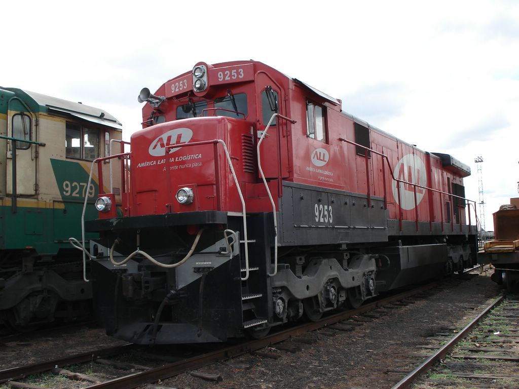 Red ALL- ex BN