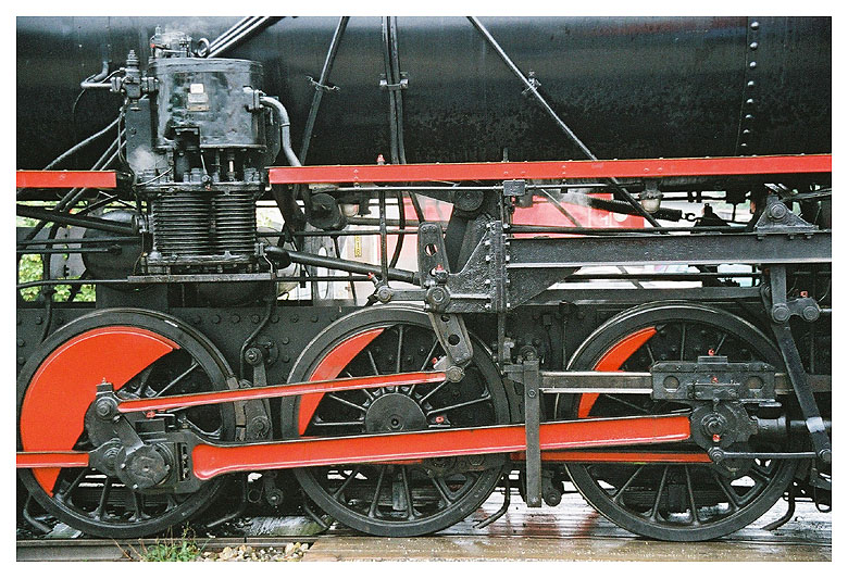 Red wheels
