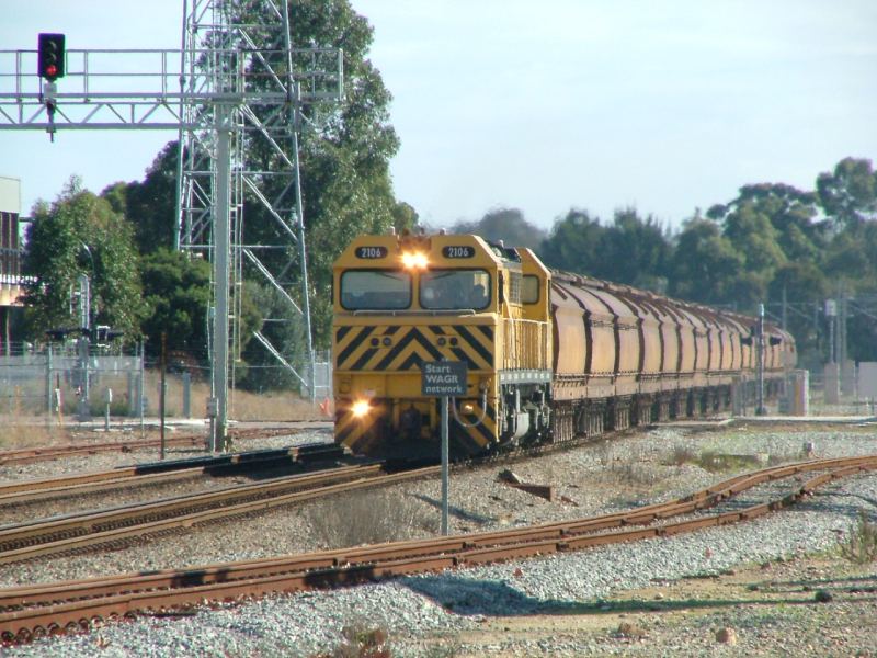 S2106 through Midland Junction