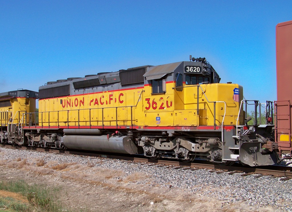 SD 40-2 UP 3620