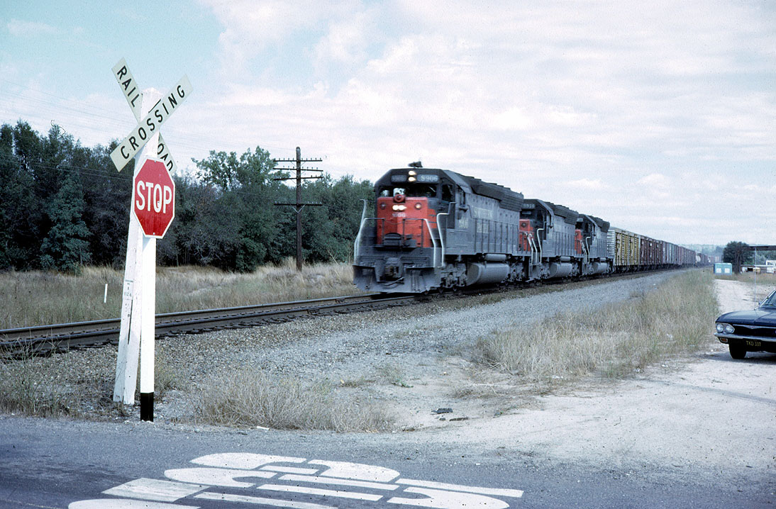 SD45 8906