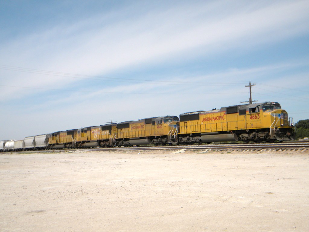 SD70M lash up