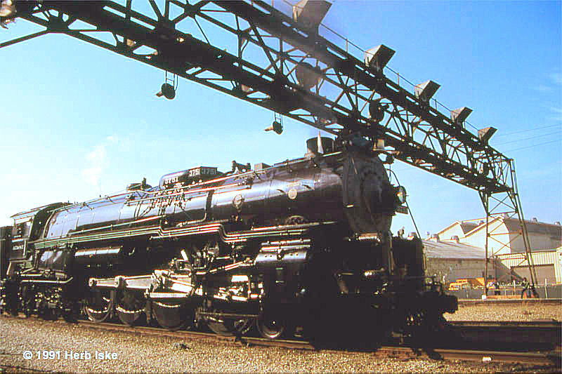SF #3751 departs LAUPT