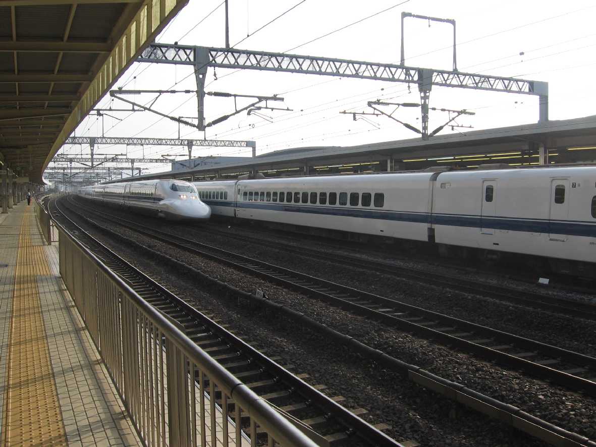 Shinkansen in Odawara