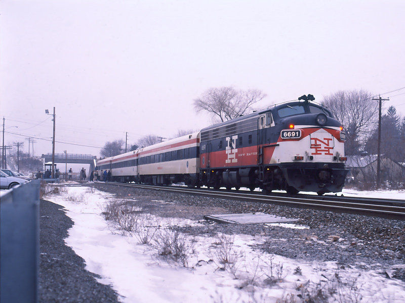 Shore Line East