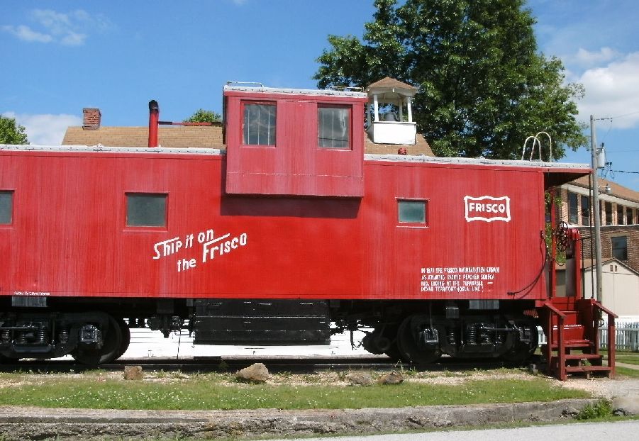 SLSF 1232, ex-BN11560 Cupola Caboose