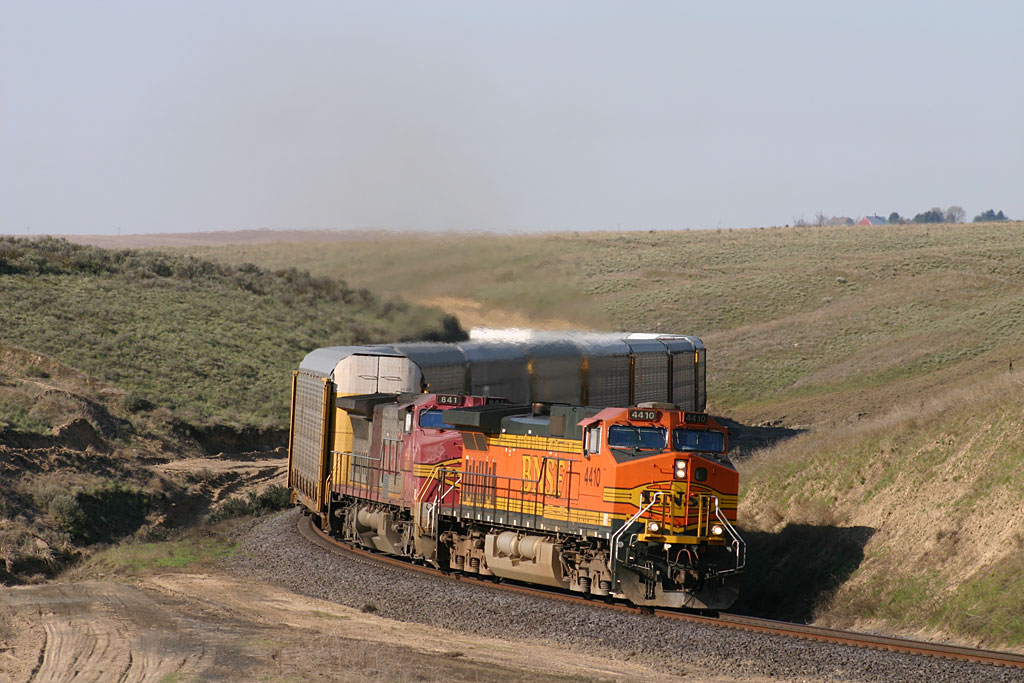 Snaking Through the Coulees