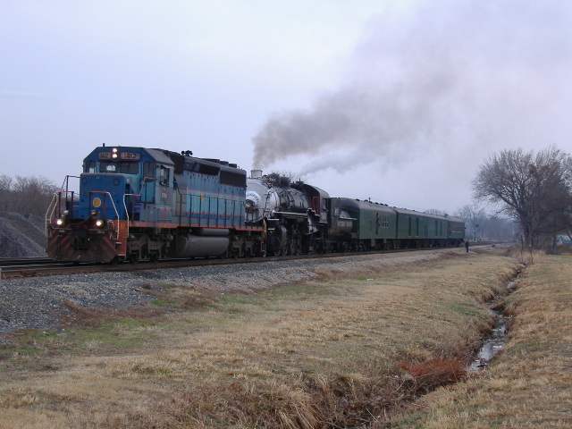 SP 745 at Heavner Yard