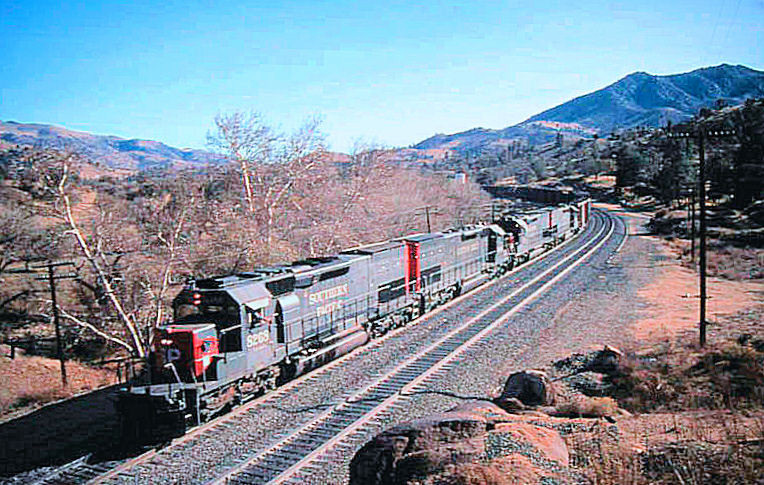 SP Tunnel Motors at Woodford Siding