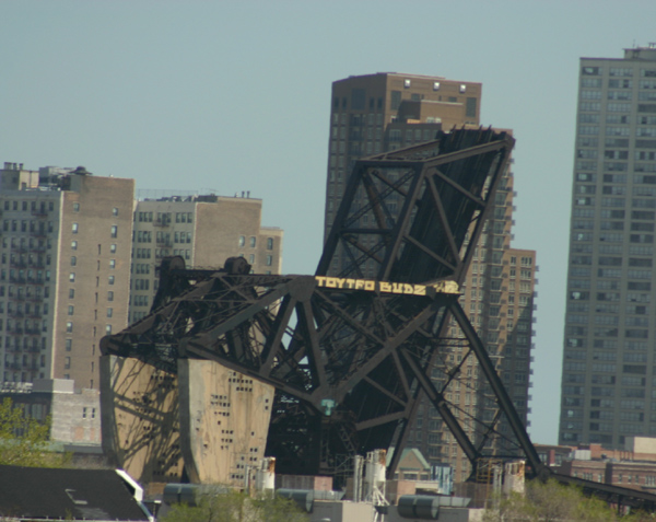 Tilt Bridge in Chicago