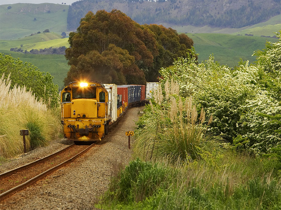 Train 634