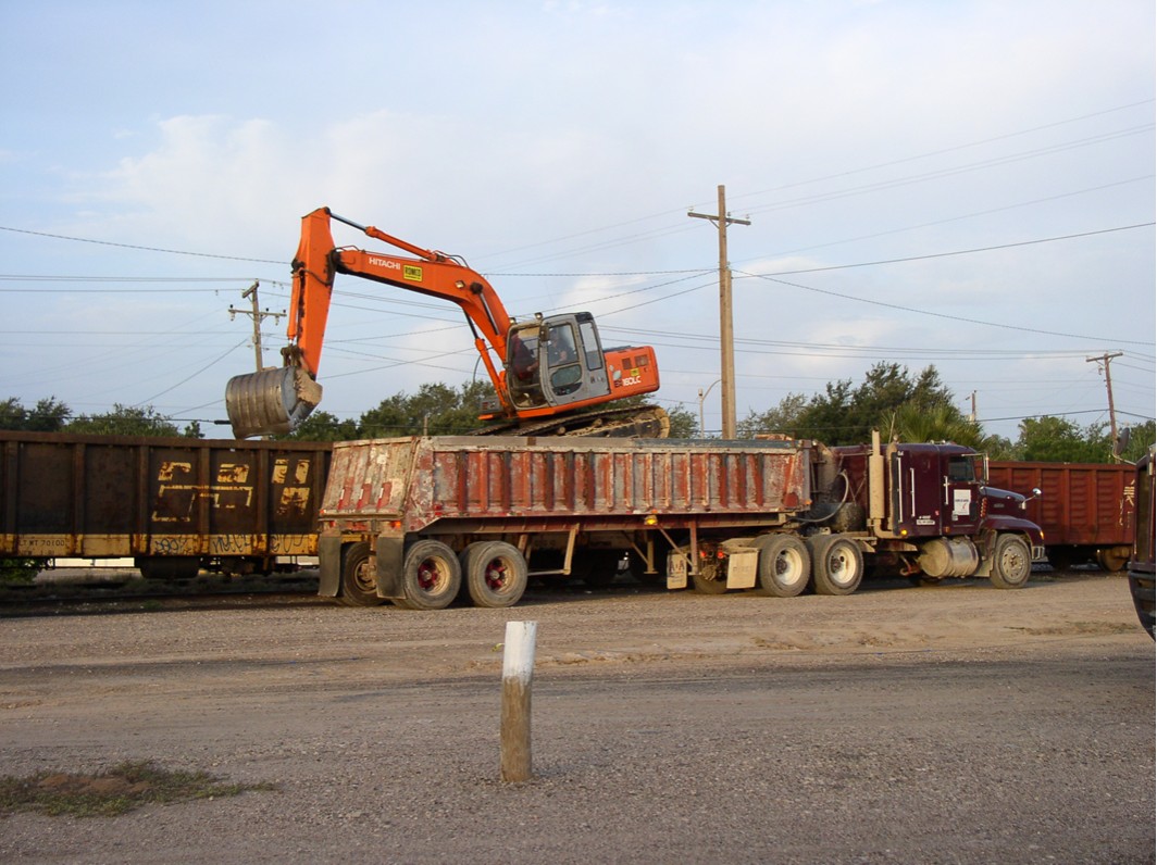 Transloading asphalt